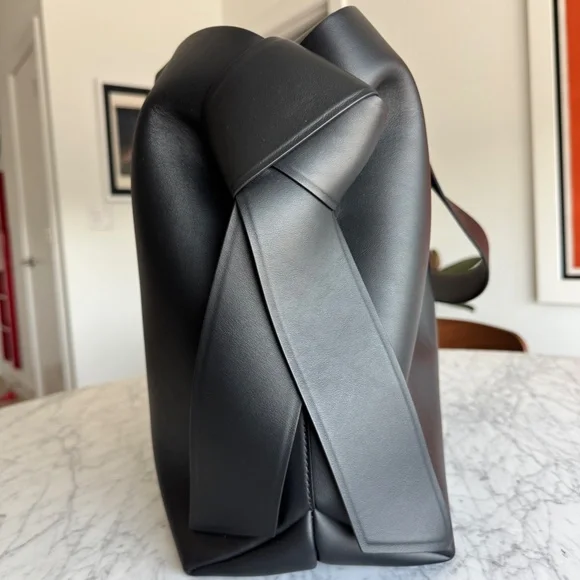 Acne Studios Musubi Midi Shoulder Bag – NWOT – BLACK - Picture 4 of 16